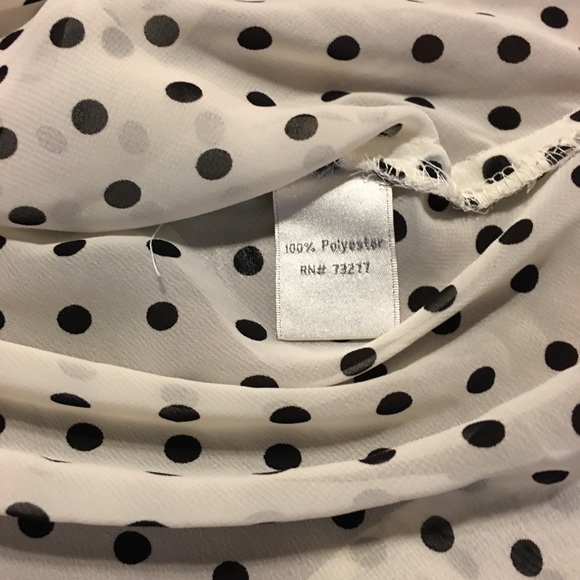 Beautiful polka dot sheer blouse - Picture 3 of 3